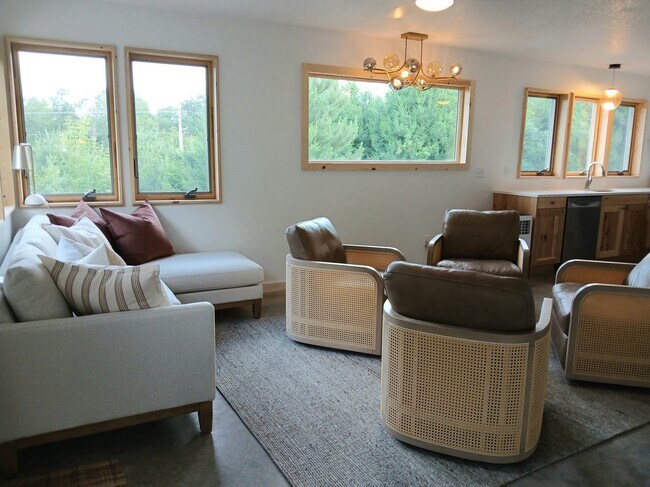 Foto del edificio - 23138 Miller Cir