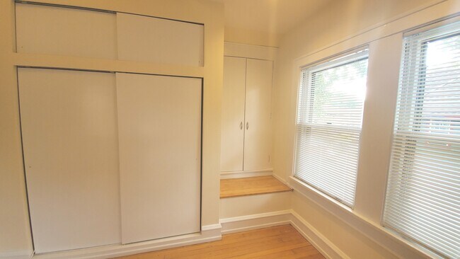 Foto del edificio - 179 N Ridgeland Ave