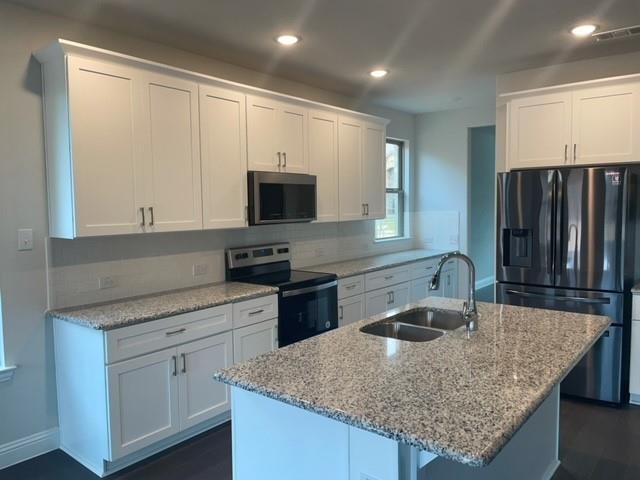 Foto del edificio - 16533 Amistad Ave