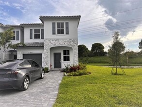 Building Photo - 4616 NW 120th Way