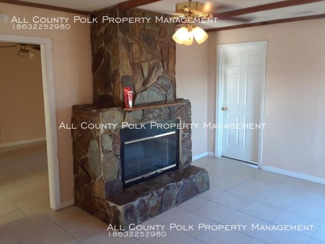 Building Photo - 4 bedroom in Lake Alfred FL 33850
