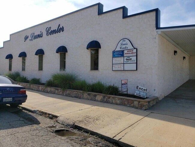 Building Photo - 314 E Washington St Unit C