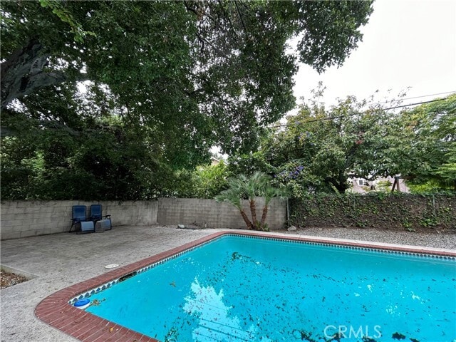 Building Photo - 319 Vaquero Rd