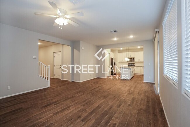 Building Photo - 4 Bedroom in North Las Vegas!