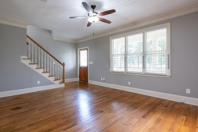 Foto del edificio - 941 Capitol View Ave NW