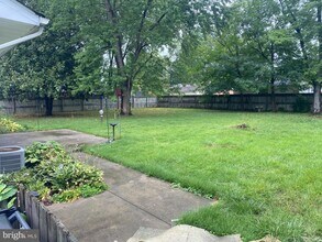 Building Photo - 802 Payton Dr