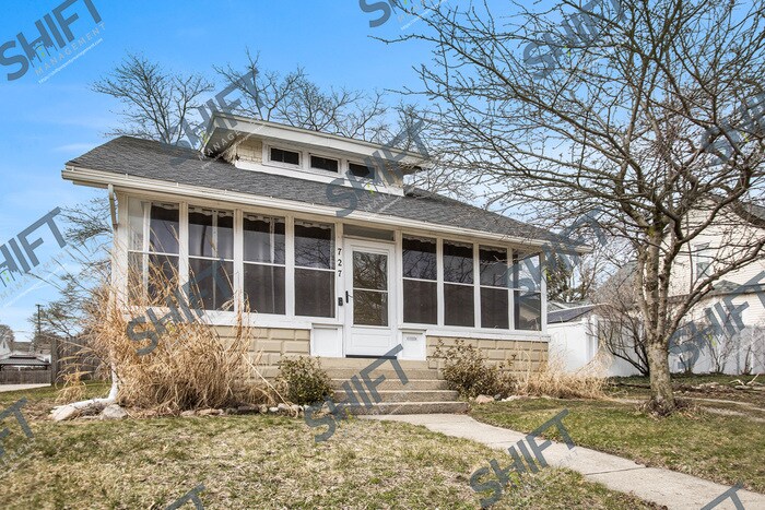 Foto principal - 727 Fuller - Cozy Single Family Home