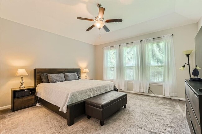 Building Photo - 2225 Sauterne Dr