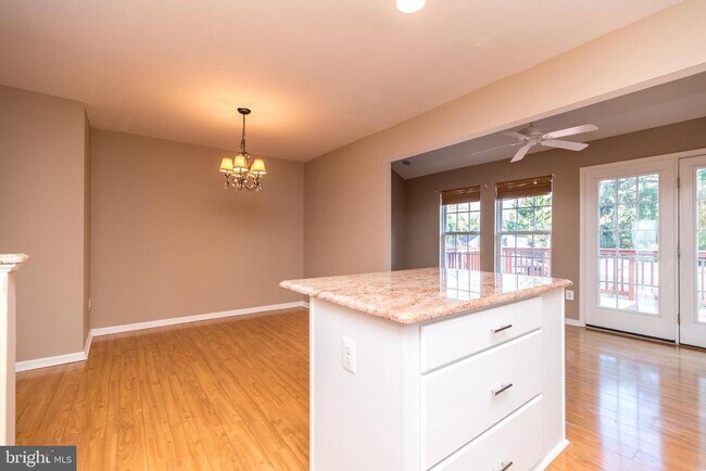 Foto del edificio - 513 Westfield Ct