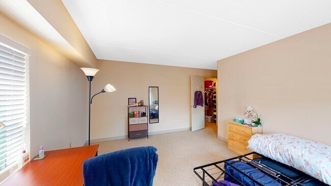 Foto del edificio - 137 Peterborough St