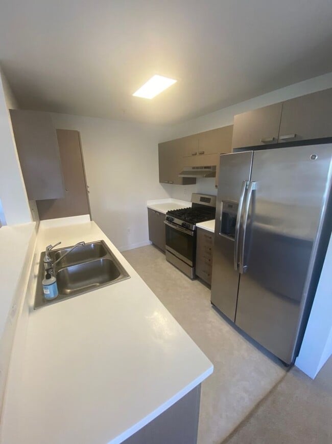 Building Photo - 48 Kihalani Pl
