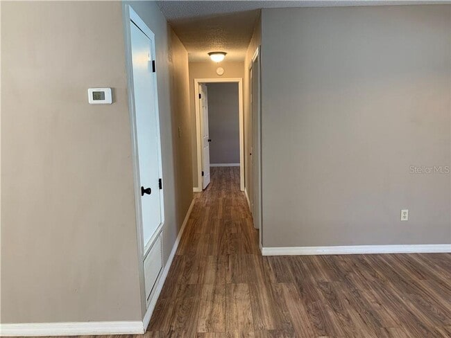 Building Photo - Fully Renovated 3BR Pool House