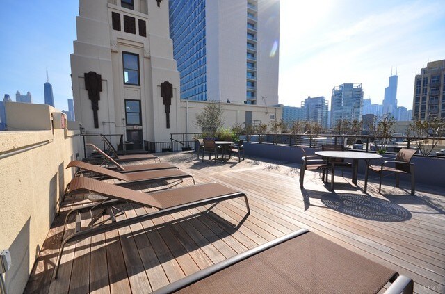 Foto del edificio - 758 N Larrabee St