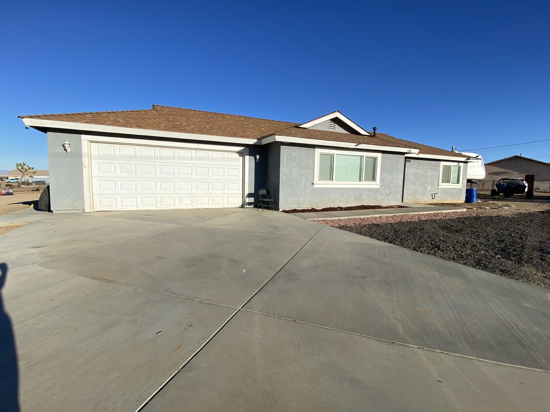 12841 Barbet Rd, Phelan, CA 92371 House Rental in Phelan, CA