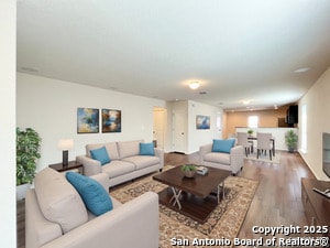 Foto del edificio - 10823 Airmen Dr