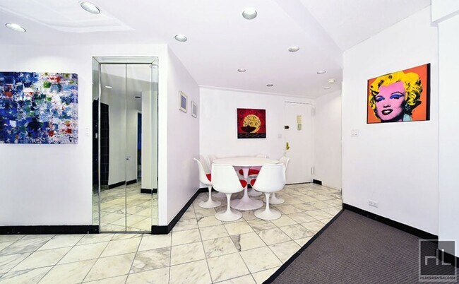 Building Photo - E 47 st