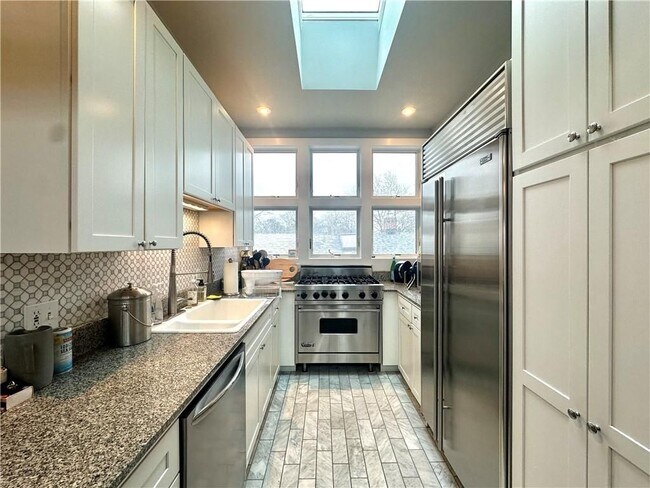 Foto del edificio - 10 Young St