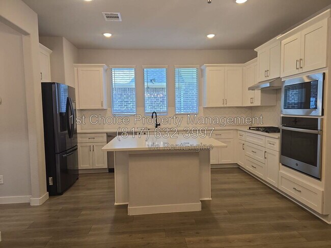 Building Photo - 4916 Monte Verde Dr