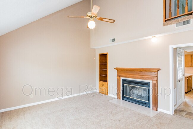 Building Photo - 2519 Hampstead Dr