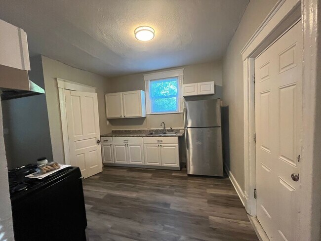 Foto del edificio - 3666 Glenway Ave