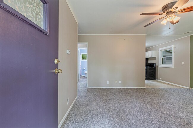 Building Photo - 1409 Briarcliff Dr