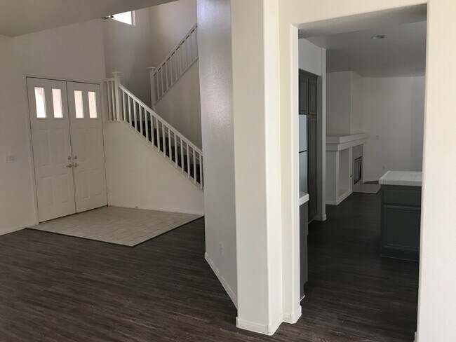Building Photo - 344 Velino Ave