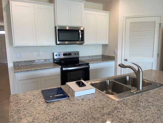 Foto del edificio - 866 Dugan CIR SE