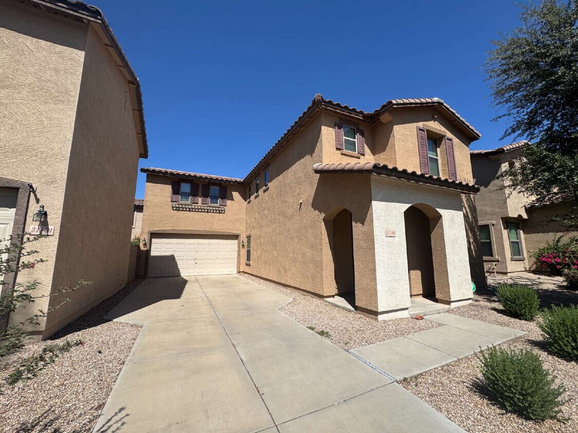 Foto principal - 21108 E Pickett St