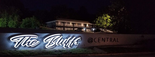 Foto del edificio - The Bluffs @ Central