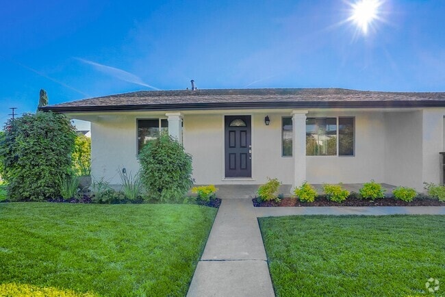 Building Photo - 4725 Sawtelle Blvd