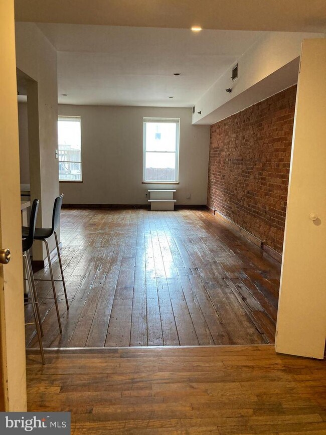 Building Photo - 21 N 3rd St