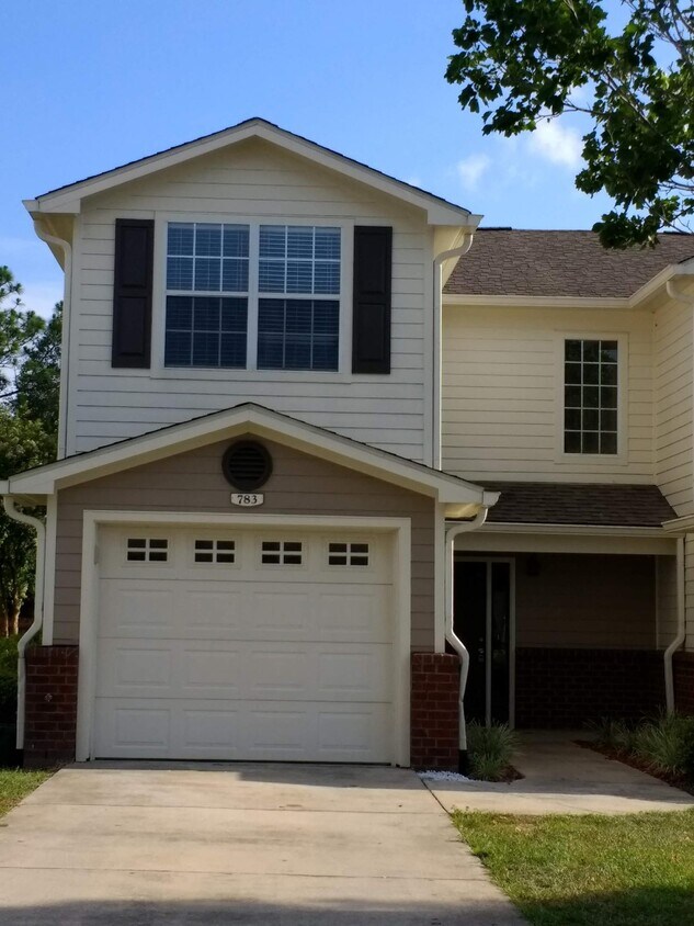 783 Majestic Dr, Crestview, FL 32536 Townhome Rentals in Crestview FL