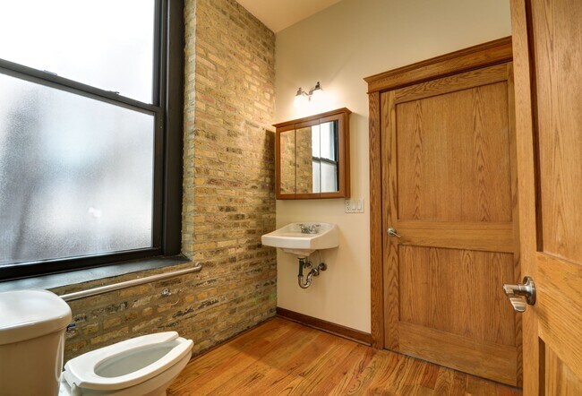 Foto del edificio - 123 N Jefferson St