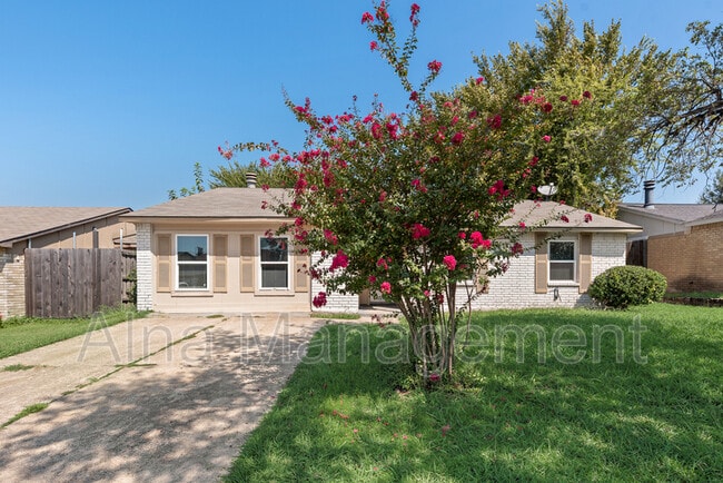 Building Photo - 417 Green Canyon Dr