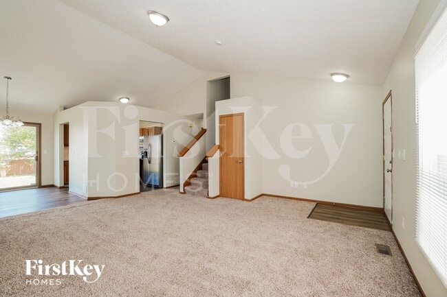 Building Photo - 5720 Larksdale Dr