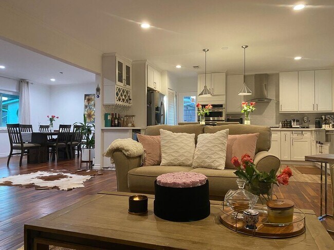 Foto del edificio - 22213 Bassett St
