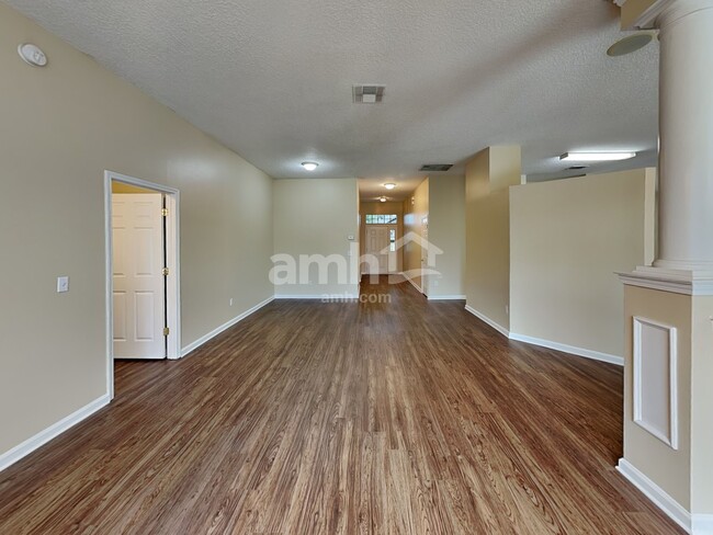 Foto del edificio - 2559 Coachman Lakes Dr