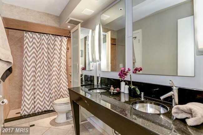 Foto del edificio - 1325 18th St NW