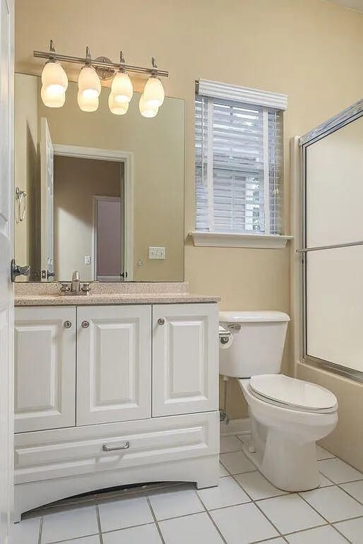 Building Photo - 2600 Kingsley Ct