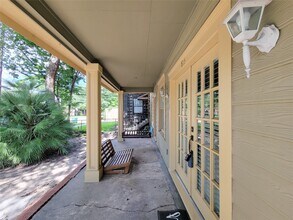 Building Photo - 815 Sul Ross St