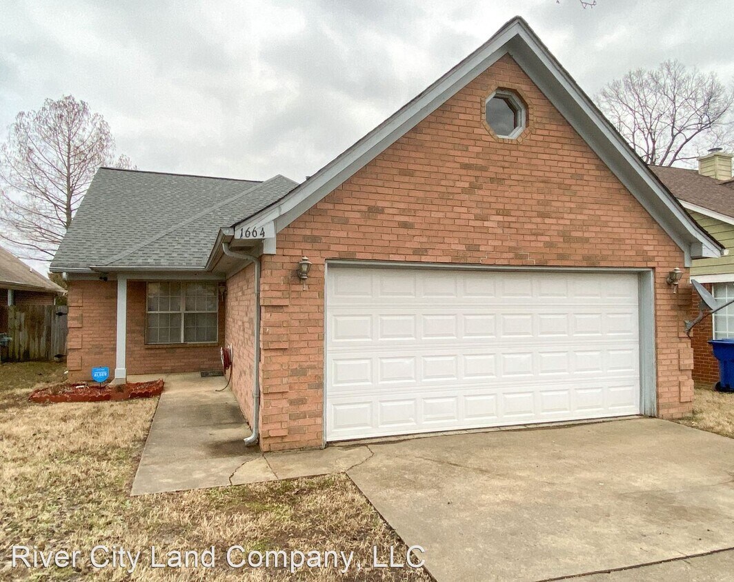 Foto principal - 3 br, 2 bath House - 1664 Thomas Street