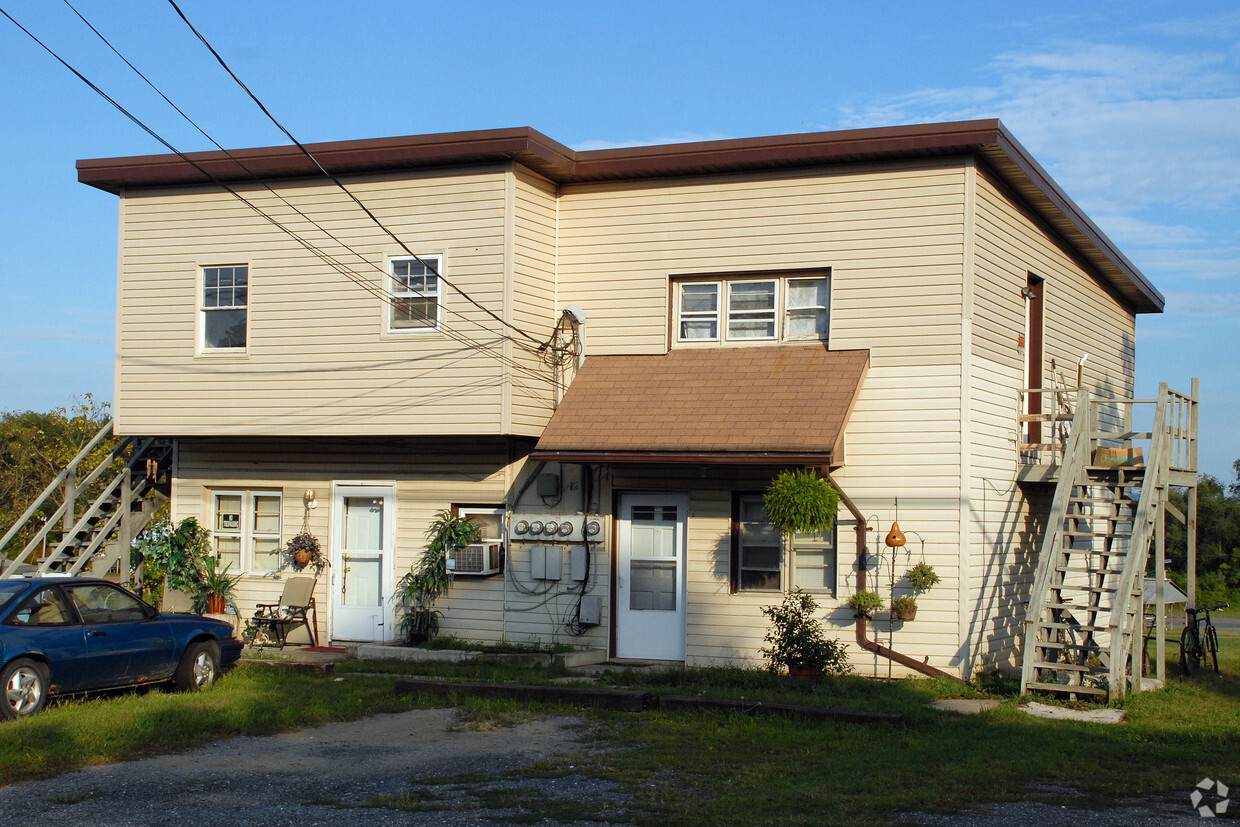 Building Photo - 423 Shippensburg Rd