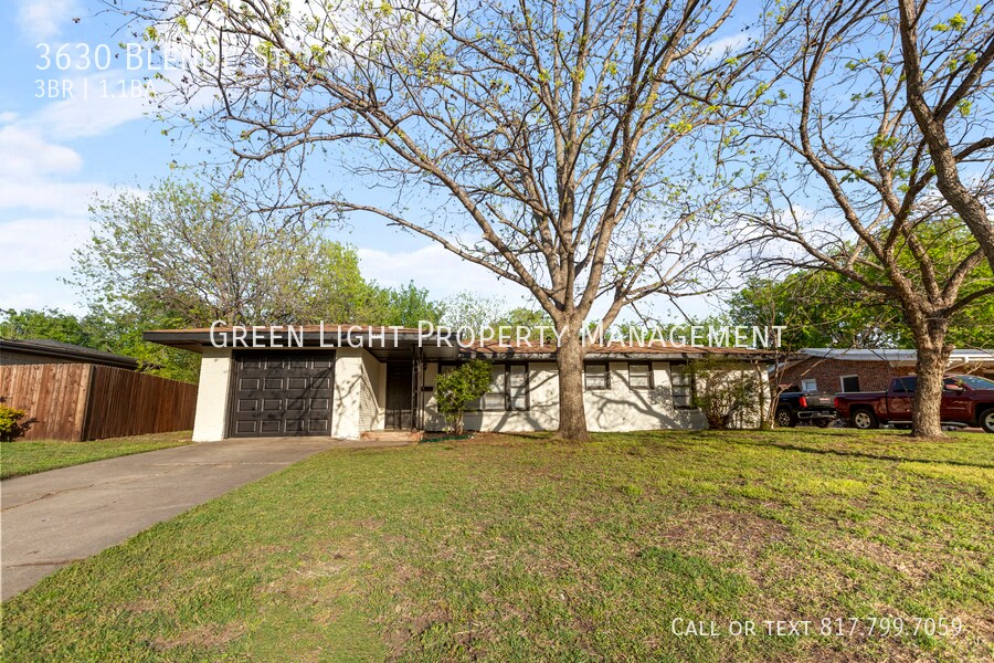 Foto principal - 3630 Blende St