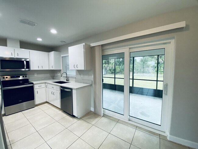 Building Photo - 9661 Nastrand Cir