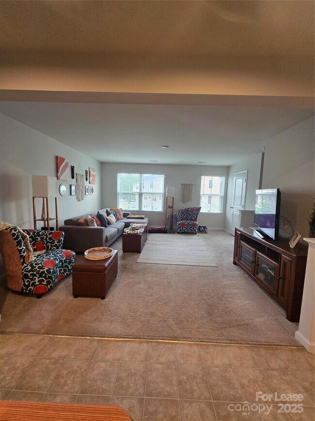 Foto del edificio - 7013 Brightwork Ln