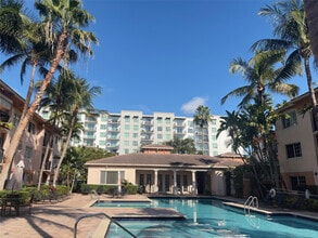 Building Photo - 2119 SE 10th Ave