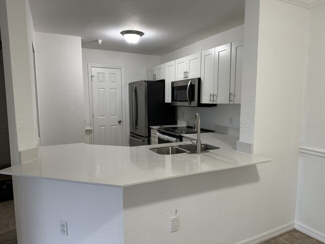 Building Photo - 3724 Castle Pines Ln
