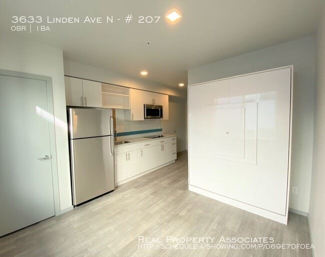 Building Photo - mn3633