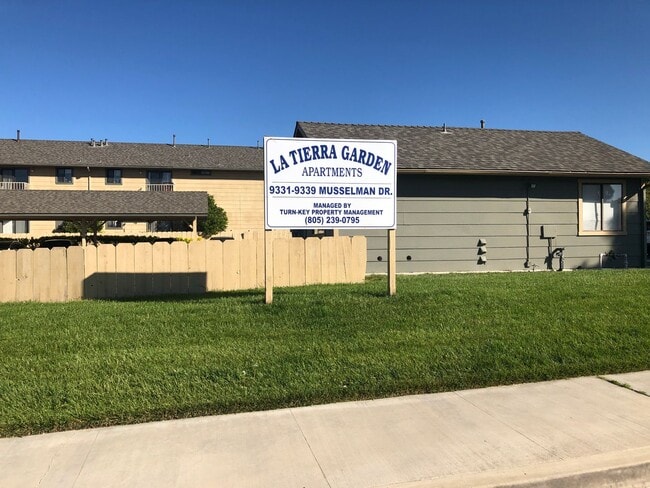 Foto del edificio - La Tierra Garden Apartment (29)