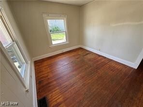 2915 Roanoke Ave Cleveland, OH 44109 – photo 3